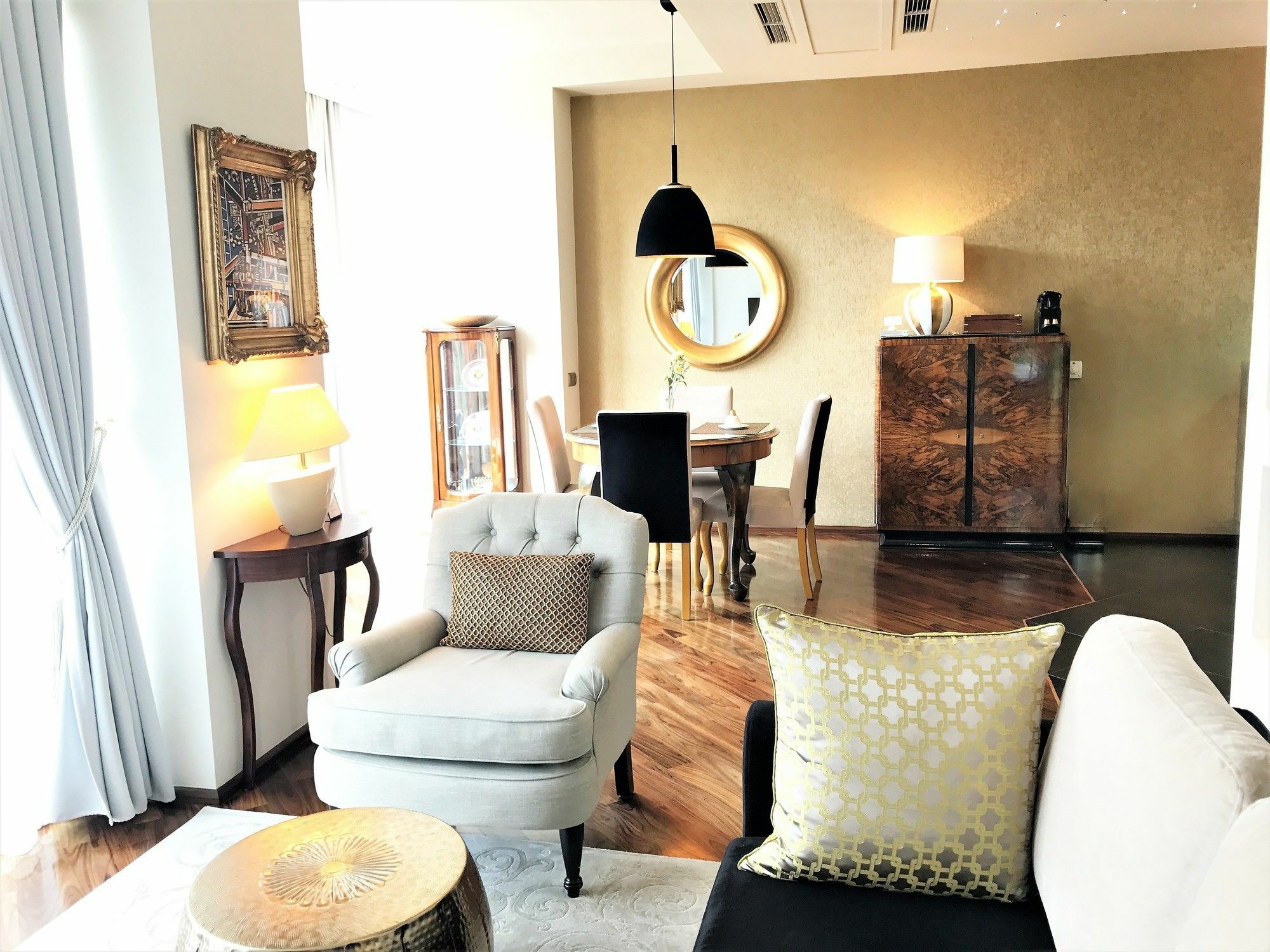 Mondrian Luxury Suites & Apartments Krakow Old Town エクステリア 写真